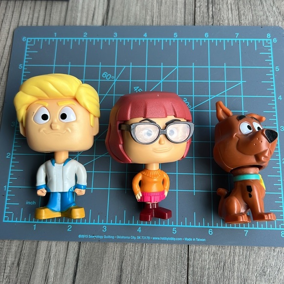 Scooby, Doobie Doo, cartoon figures, Daphne Wilma Freddy shaggy - Picture 5 of 7